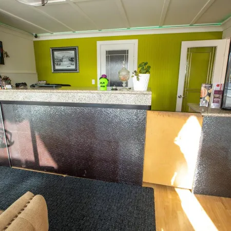 Camrose Motel