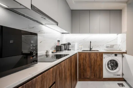 Happy Academia JBR Hoteles cerca de Marina Beach