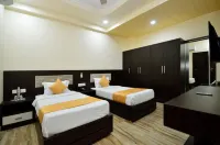Kapish Home-All Pure Veg - Bed and Breakfasts