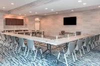 Holiday Inn Express & Suites Norwood-Boston Area by IHG