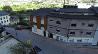 Hostal Cruce - Pensions