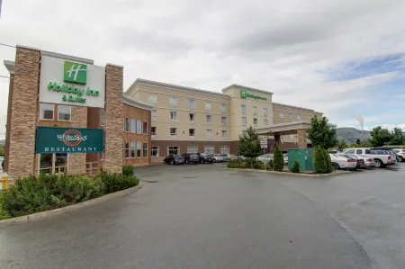 Holiday Inn & Suites Kamloops Отели рядом с достопримечательностью «Библиотека Камлупс Лайбрари, Томпсон-Никола Риджинал»