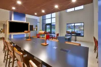 Holiday Inn Express & Suites Rochester-Victor Hotels in Fishers