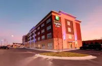 Holiday Inn Express & Suites Detroit Northwest - Livonia