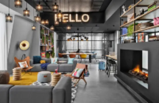 里昂機場Moxy酒店 科隆別索尼約酒店