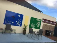 Black Marlin Motel Hotels in Innisfail