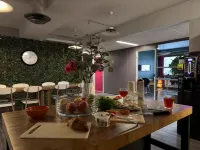 The Rooms Airport - 20Rooms