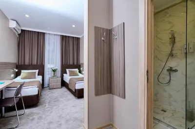 Victoria Hotel Hotels in 