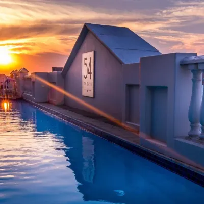 54 on Bath, Johannesburg Rosebank Отели рядом с достопримечательностью «Роузбенк»