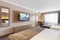 Rochestown Lodge Hotel - Pool