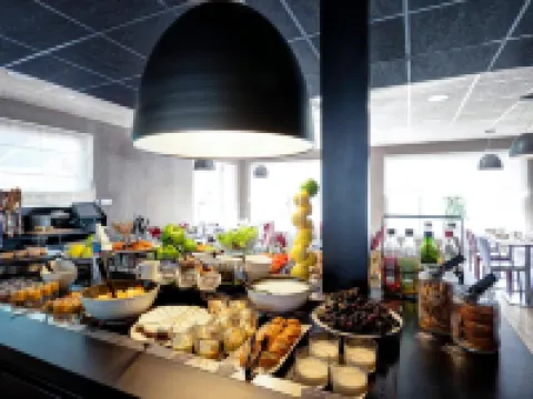 カンパニール ジュネーヴ - フェルネー - ヴォルテール フィルネー・ボルテールのホテル