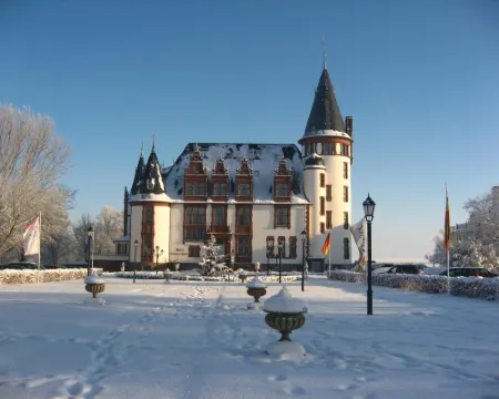 Seehotel Schloss Klink Hotels in Muritz