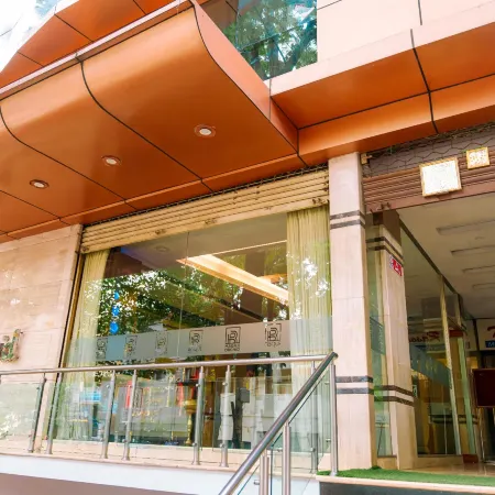 Bisque Magaji Orchid - Near Majestic City Railway Station Отели рядом с достопримечательностью «Торговый центр Mantri Square»