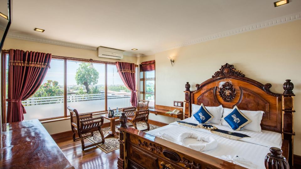 Seng Hout Hotel