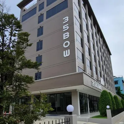 35 Bow Hotel Hotels in de buurt van Bang Bamru Railway Station