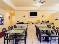 Days Inn by Wyndham San Antonio Seaworld/Lackland AFB Hotels in Leon Valley