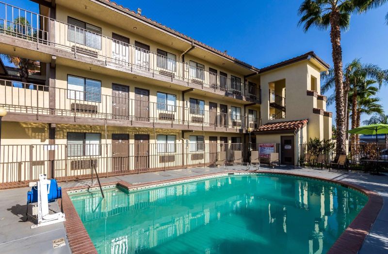 Hillstone Inn Tulare, Ascend Hotel Collection photo 2
