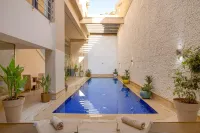Yaad City Hotel - Kolam Renang