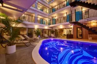 8Hotel Chigasaki - Pools