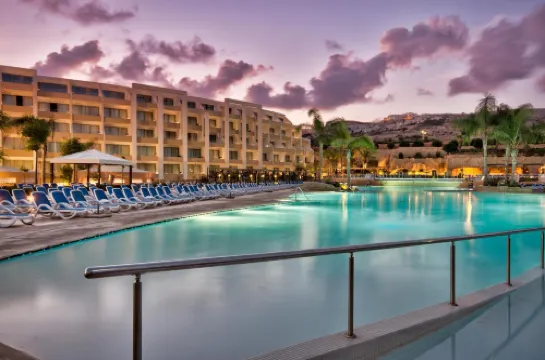Db Seabank Resort + Spa All Inclusive