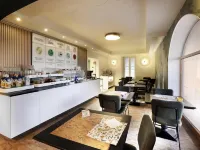 Hotel Ungheria Varese 1946 Hotels in Varese