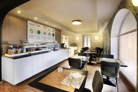 Hotel Ungheria Varese 1946