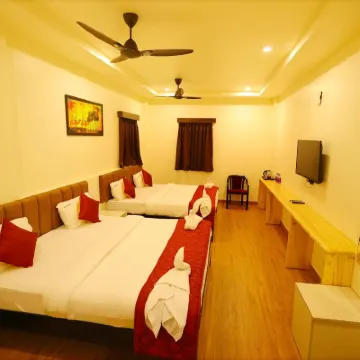Hotel Vijaya Grand Hotels near Kailasa Kona falls
