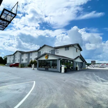 Super 8 by Wyndham Corbin/London KY