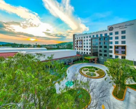 Galeria Plaza Irapuato Hoteles en Irapuato