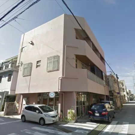 Good Life Apartment