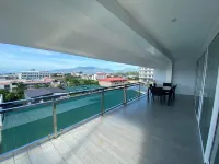 Chequers Suites Subic Bay - pemandangan pegunungan
