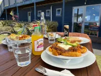 Lknz Lodge & Cafe - breakfast