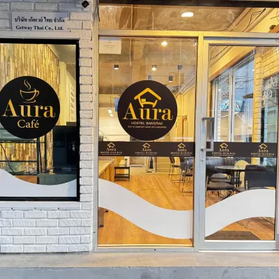 Aura Hostel Hotels near Wat Kaewjamfah