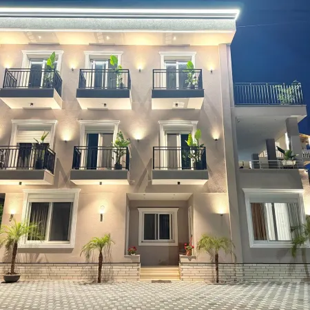 Maison Apartments