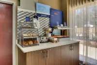 Holiday Inn Express & Suites Columbus - FT Benning Maingate by IHG - petit déjeuner