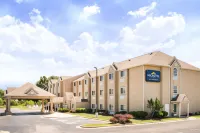 Microtel Inn & Suites by Wyndham Claremore Hotels in Claremore