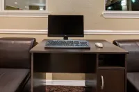 Super 8 by Wyndham Richardson Dallas