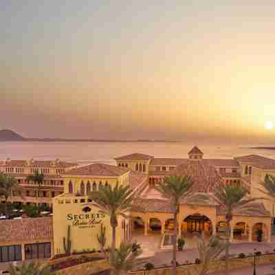 Secrets Bahía Real Resort & Spa Adults Only Hotel Exterior