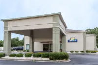 Days Inn by Wyndham Lugoff Các khách sạn ở Camden