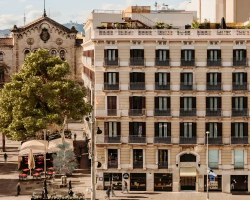 Hotel Casa Luz Hotels near Casa Batllo