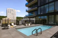 Sonder Maisonneuve Apartments Downtown