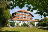 Sattelbogener Hof Hotels in Cham