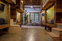 PodShare East Hollywood