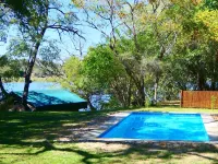 Ndhovu Safari Lodge - Pools