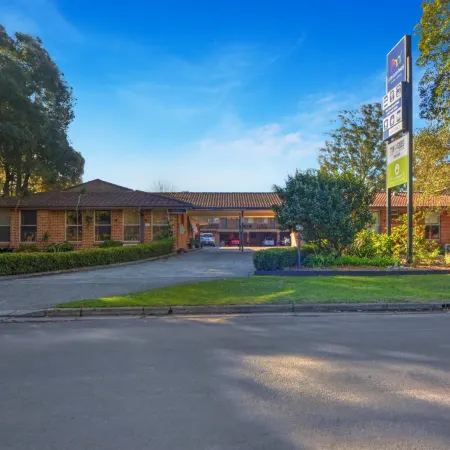 Pleasant Way River Lodge