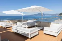 Gli Scogli Luxury Residence Hotel