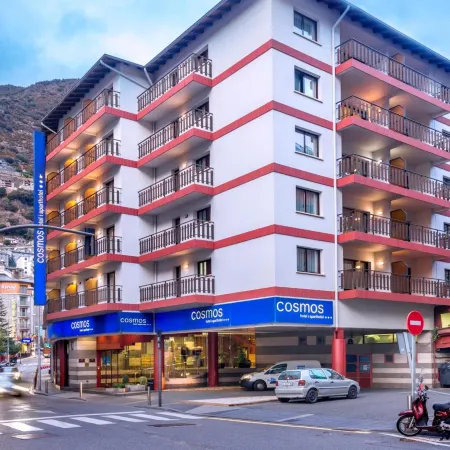 Hotel & Aparthotel Cosmos