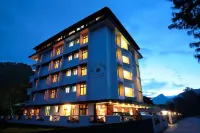 Westwood Riverside - 3-Star