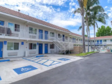 Motel 6 Costa Mesa, CA Hotels in Costa Mesa