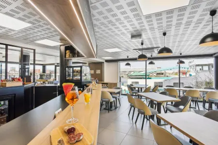 All Suites Appart Hôtel | Dunkerque Centre Отели рядом с достопримечательностью «Парк Мало»